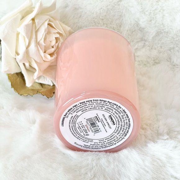 New with tags “HAPPIEST HOUR” Golden Apricot Candle! Great for a friend or fun - Picture 4 of 4